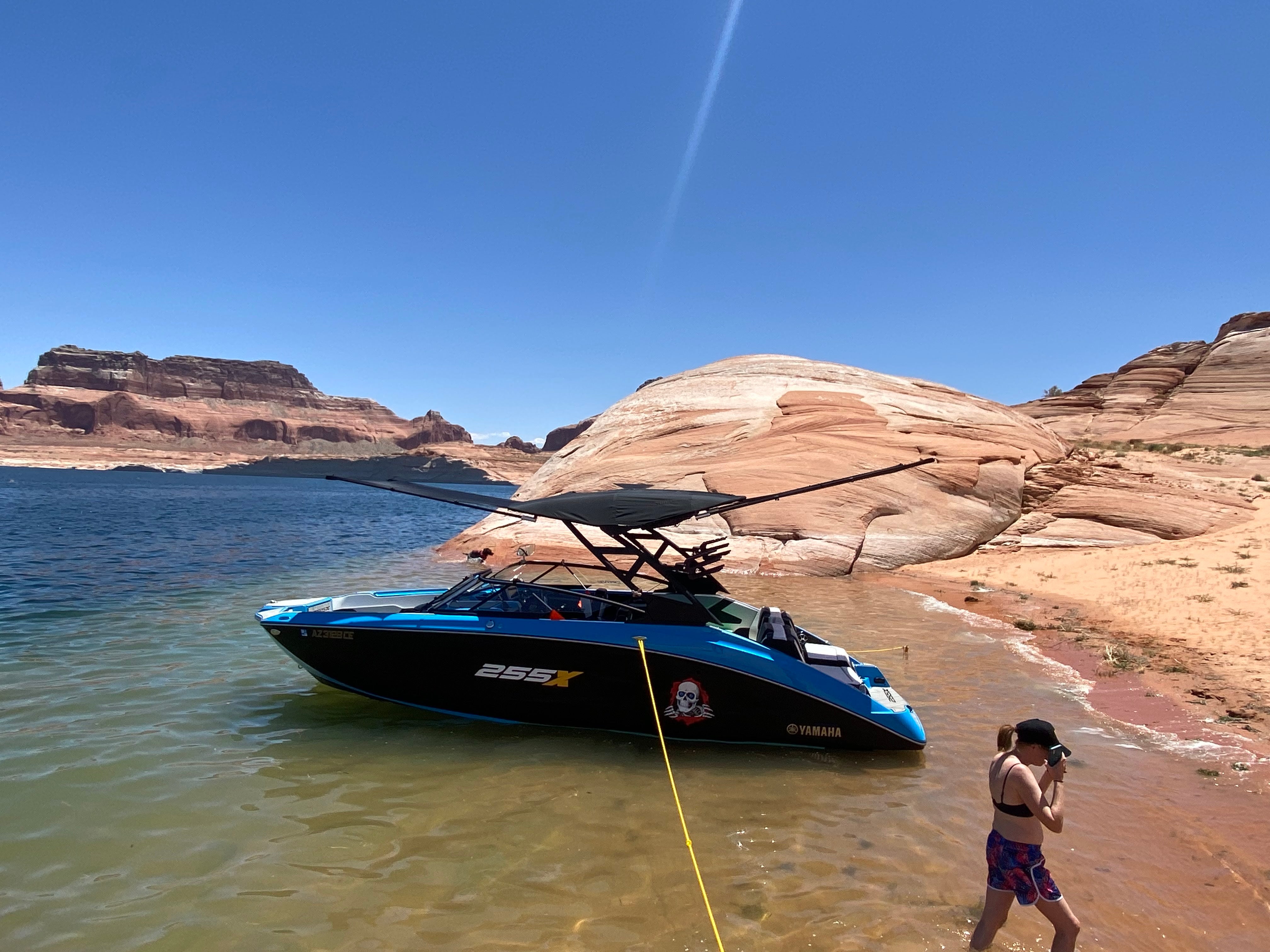 海ページ Yamaha XD Series Shade Extension | Custom Bimini Upgrade